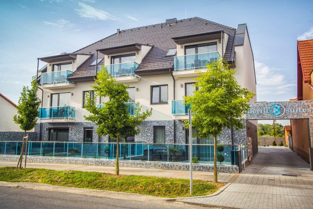 Berill Suites Sárvár Exterior foto